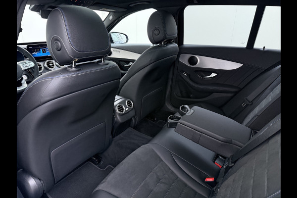 Mercedes-Benz C-Klasse Estate 300 EQ Hybrid Business Sol. AMG Night Ltd Panoramadak Trekhaak Navi 360°Camera Stoelverwarming Apple Carplay Android Auto Matrix Led Lmv Privacy Glas Elek. Privacy Glas Bluetooth Elek.Achterklep Led 1.800KG Trekgewicht 1e Eigenaar Dealeronderhouden Origineel Nederlandse Auto