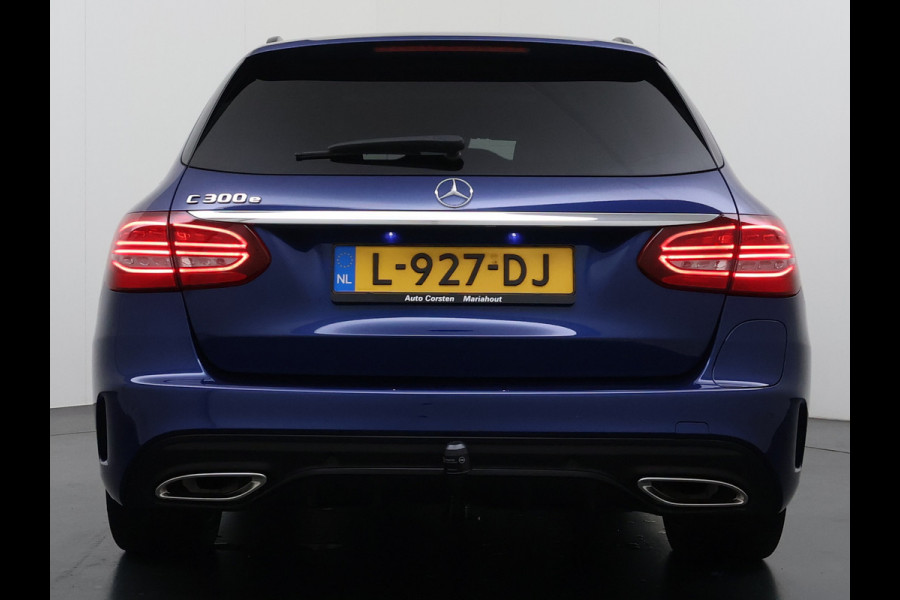 Mercedes-Benz C-Klasse Estate 300 EQ Hybrid Business Sol. AMG Night Ltd Panoramadak Trekhaak Navi 360°Camera Stoelverwarming Apple Carplay Android Auto Matrix Led Lmv Privacy Glas Elek. Privacy Glas Bluetooth Elek.Achterklep Led 1.800KG Trekgewicht 1e Eigenaar Dealeronderhouden Origineel Nederlandse Auto