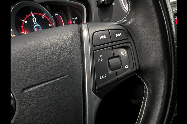 Volvo V40 2.0 D3 R-Design Sport Camera|Navi|Stoelverwarming|NL Auto