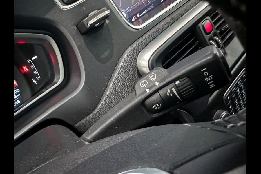 Volvo V40 2.0 D3 R-Design Sport Camera|Navi|Stoelverwarming|NL Auto