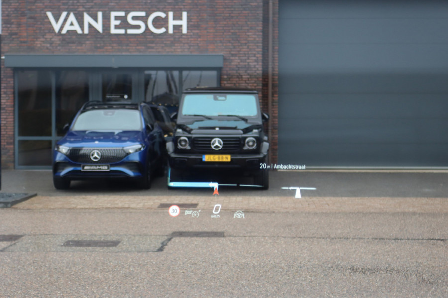 Mercedes-Benz EQE SUV 350+ AMG Line 96 kWh | Airmatic | Hyperscreen | Achterasbesturing | Distronic+ | Massage | Trekhaak | Burmester | HUD | Stoelventilatie | Verwarmd Stuurwiel | Digital Light | Leder | 22kW |