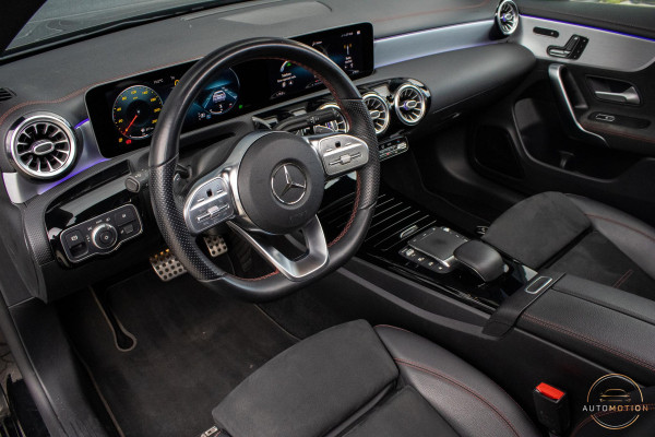 Mercedes-Benz CLA-Klasse 200 AMG Pano Memory Camera Sfeer