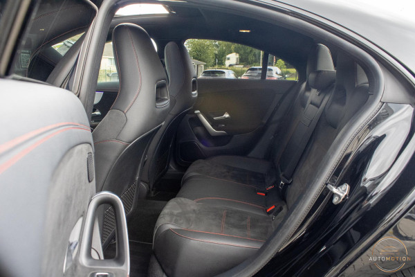 Mercedes-Benz CLA-Klasse 200 AMG Pano Memory Camera Sfeer
