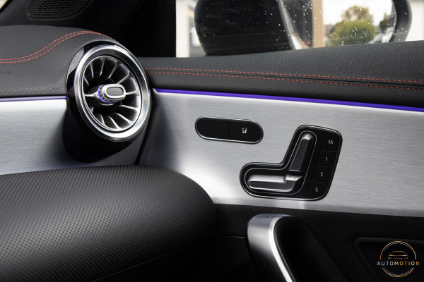 Mercedes-Benz CLA-Klasse 200 AMG Pano Memory Camera Sfeer