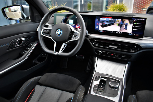 BMW 3 Serie Touring 330e xDrive M-Sport Pano El-zetels HUD 360-cam LCI-2