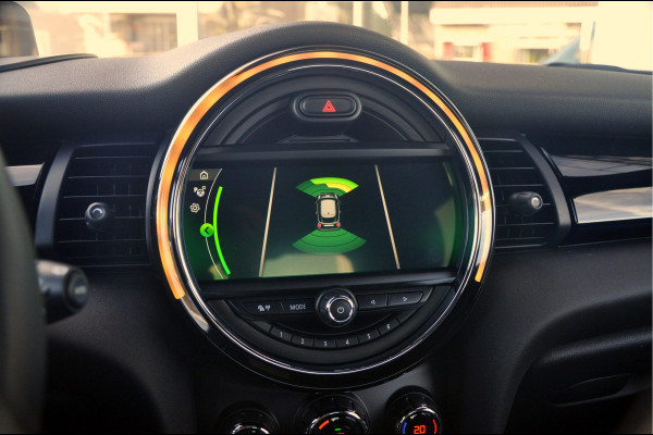 MINI Mini 1.5 Cooper 60 Years Edition | 25.000 km! | 1e eigenaar van juli 2019 | HK-Audio | Head Up | Panoramadak