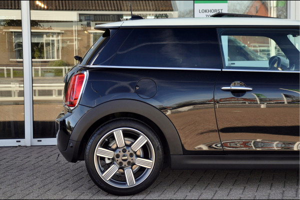 MINI Mini 1.5 Cooper 60 Years Edition | 25.000 km! | 1e eigenaar van juli 2019 | HK-Audio | Head Up | Panoramadak
