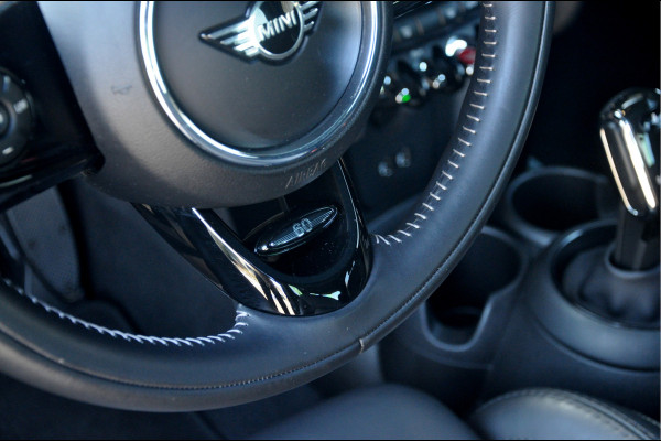 MINI Mini 1.5 Cooper 60 Years Edition | 25.000 km! | 1e eigenaar van juli 2019 | HK-Audio | Head Up | Panoramadak
