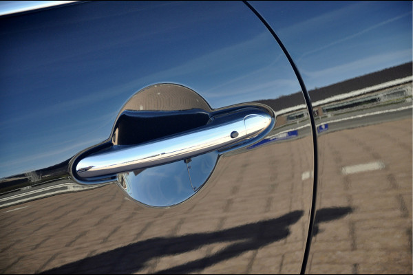 MINI Mini 1.5 Cooper 60 Years Edition | 25.000 km! | 1e eigenaar van juli 2019 | HK-Audio | Head Up | Panoramadak