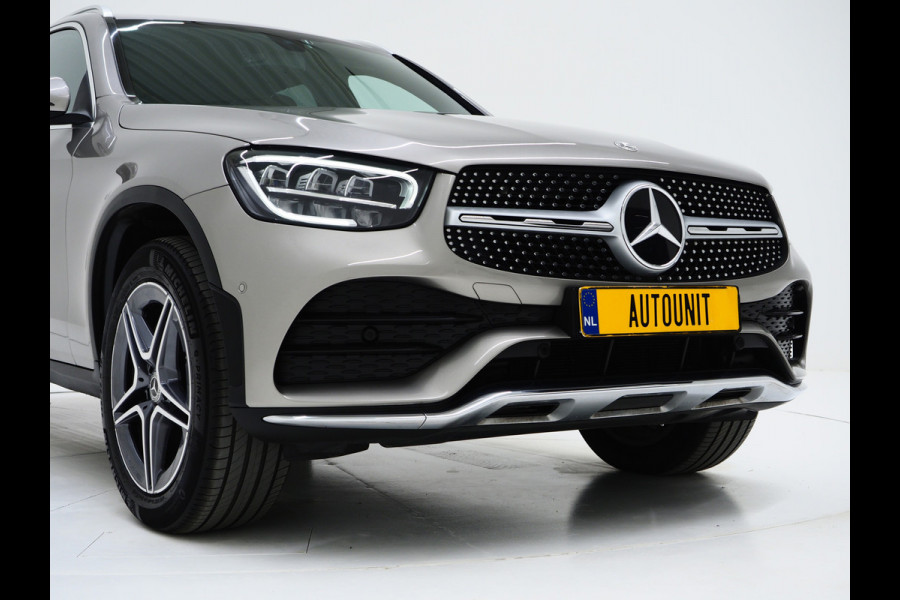 Mercedes-Benz GLC 300e 4MATIC AMG | Leder | Trekhaak | Virtual | Camera | Memory | Sportstuur | Donkere Hemel | Carplay