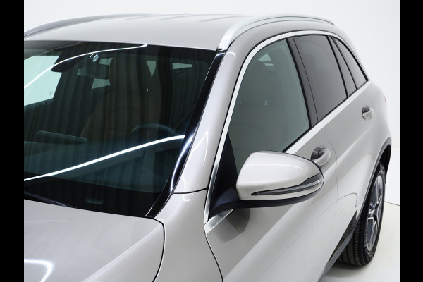 Mercedes-Benz GLC 300e 4MATIC AMG | Leder | Trekhaak | Virtual | Camera | Memory | Sportstuur | Donkere Hemel | Carplay