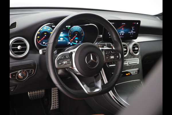 Mercedes-Benz GLC 300e 4MATIC AMG | Leder | Trekhaak | Virtual | Camera | Memory | Sportstuur | Donkere Hemel | Carplay