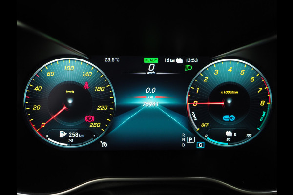 Mercedes-Benz GLC 300e 4MATIC AMG | Leder | Trekhaak | Virtual | Camera | Memory | Sportstuur | Donkere Hemel | Carplay