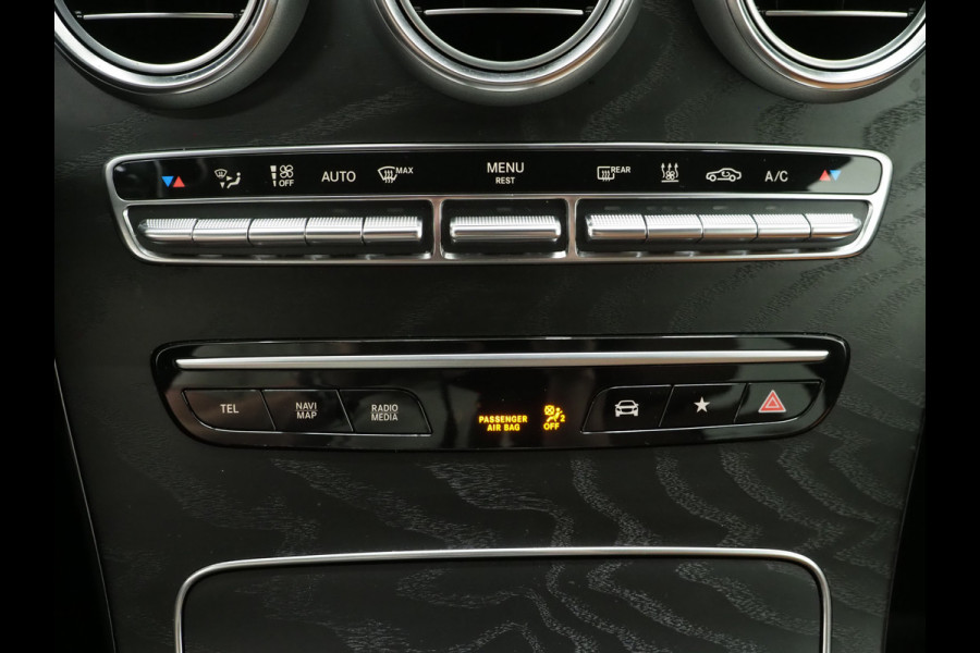 Mercedes-Benz GLC 300e 4MATIC AMG | Leder | Trekhaak | Virtual | Camera | Memory | Sportstuur | Donkere Hemel | Carplay