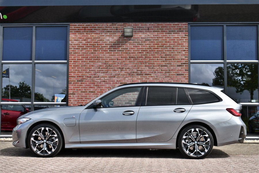 BMW 3 Serie Touring 330e xDrive M-Sport Pano El-zetels HUD 360-cam LCI-2