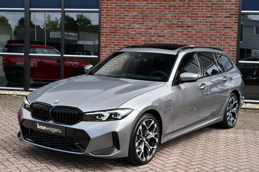 BMW 3 Serie Touring 330e xDrive M-Sport Pano El-zetels HUD 360-cam LCI-2