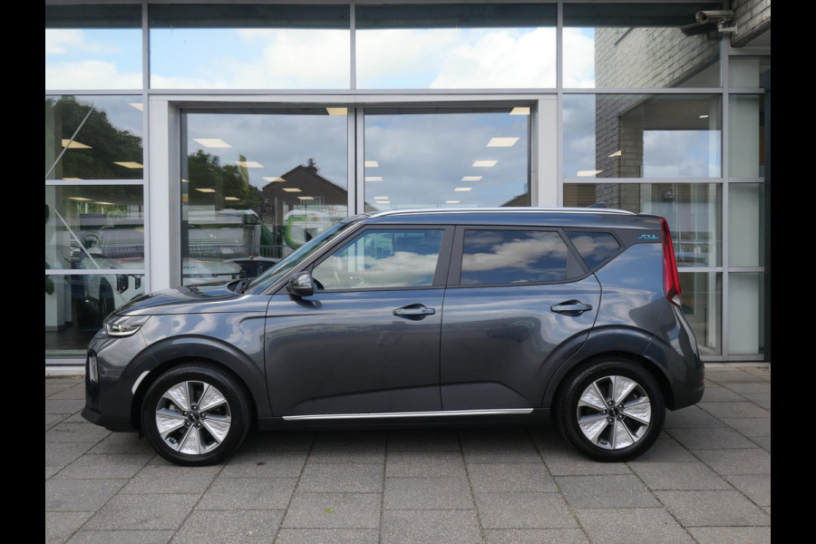 Kia e-Soul DynamicPlusLine 64 kWh | SOH 93,4% | Warmtepomp | Navigatie | Adaptief | Camera | Stoel/Stuurverwarming