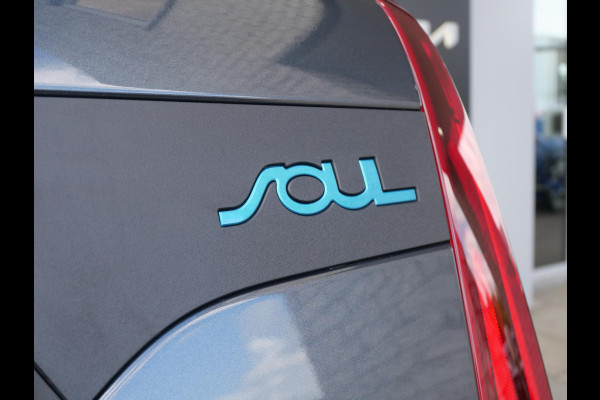 Kia e-Soul DynamicPlusLine 64 kWh | SOH 93,4% | Warmtepomp | Navigatie | Adaptief | Camera | Stoel/Stuurverwarming