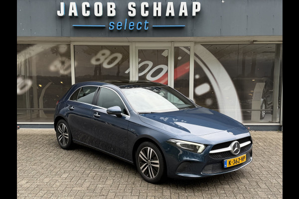 Mercedes-Benz A-Klasse 250 e Business Solution Luxury / Keyless / Trekhaak (1.600KG) / Panodak / Camera / Elek. Stoelen /