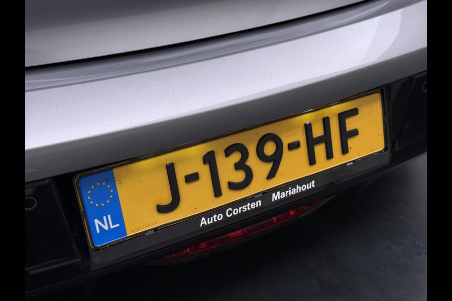 Peugeot e-208 EV GT 350 50 kWh SOH 89% Adap.Cruise 3D-Navi Stoelverwarming 360°Camera Apple Carplay Android Auto Ecc Pdc Privacy Glas Led Isofix DAB Lane Assist Keyless DAB+ 1e Eigenaar Dealeronderhouden Origineel Nederlandse Auto
