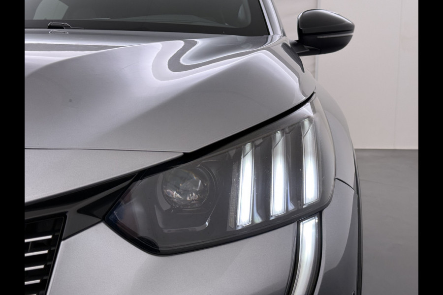 Peugeot e-208 EV GT 350 50 kWh SOH 89% Adap.Cruise 3D-Navi Stoelverwarming 360°Camera Apple Carplay Android Auto Ecc Pdc Privacy Glas Led Isofix DAB Lane Assist Keyless DAB+ 1e Eigenaar Dealeronderhouden Origineel Nederlandse Auto