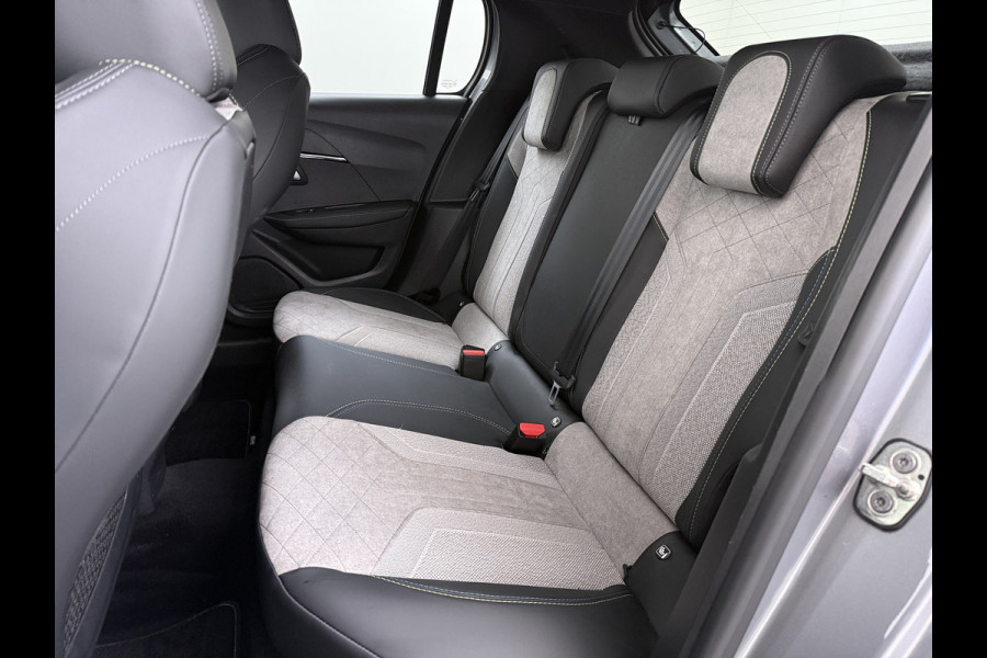 Peugeot e-208 EV GT 350 50 kWh SOH 89% Adap.Cruise 3D-Navi Stoelverwarming 360°Camera Apple Carplay Android Auto Ecc Pdc Privacy Glas Led Isofix DAB Lane Assist Keyless DAB+ 1e Eigenaar Dealeronderhouden Origineel Nederlandse Auto