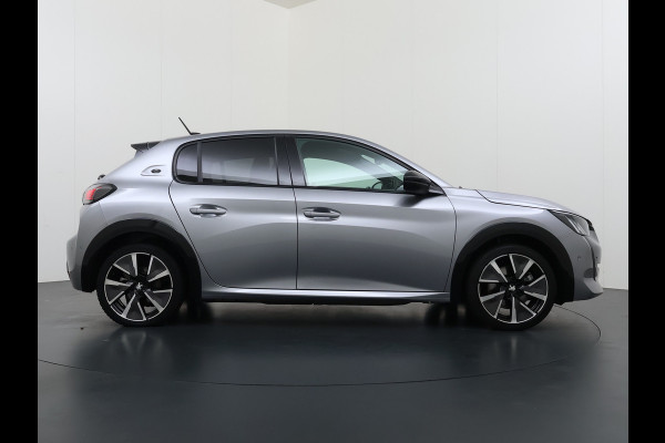 Peugeot e-208 EV GT 350 50 kWh SOH 89% Adap.Cruise 3D-Navi Stoelverwarming 360°Camera Apple Carplay Android Auto Ecc Pdc Privacy Glas Led Isofix DAB Lane Assist Keyless DAB+ 1e Eigenaar Dealeronderhouden Origineel Nederlandse Auto