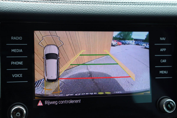 Škoda Kodiaq 1.5 TSI Sportline Business org.NL trekhaak stuurverw el.klep canton camera