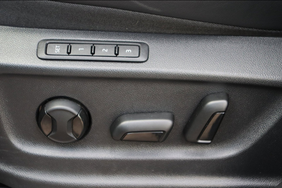 Škoda Kodiaq 1.5 TSI Sportline Business org.NL trekhaak stuurverw el.klep canton camera