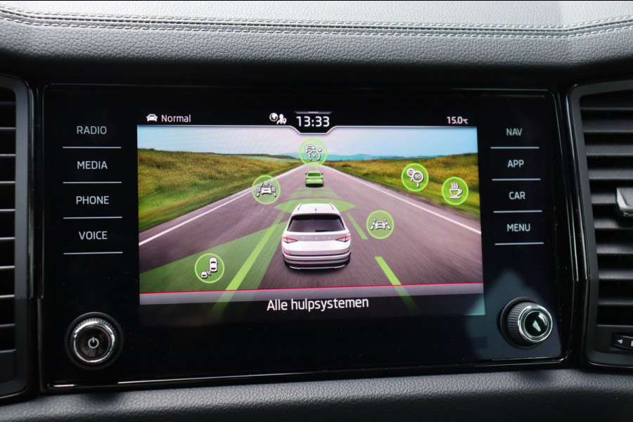 Škoda Kodiaq 1.5 TSI Sportline Business org.NL trekhaak stuurverw el.klep canton camera