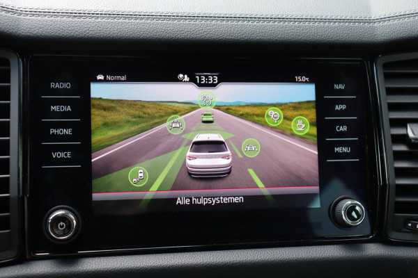 Škoda Kodiaq 1.5 TSI Sportline Business org.NL trekhaak stuurverw el.klep canton camera