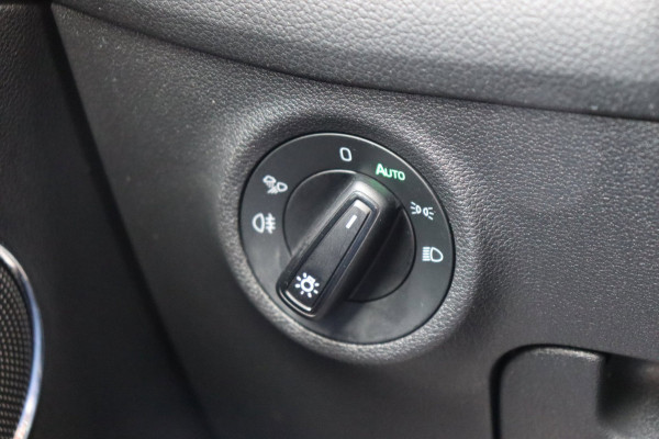 Škoda Kodiaq 1.5 TSI Sportline Business org.NL trekhaak stuurverw el.klep canton camera