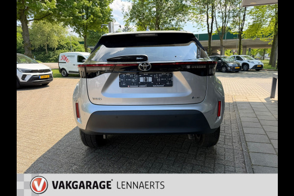 Toyota Yaris Cross 1.5 Hybrid 115 First Edition, Rijklaarprijs / 12 mnd Bovag garantie