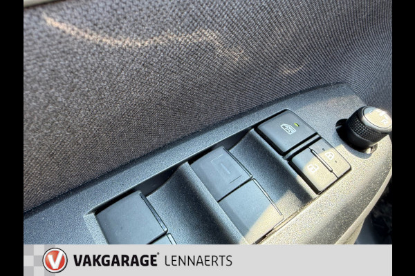 Toyota Yaris Cross 1.5 Hybrid 115 First Edition, Rijklaarprijs / 12 mnd Bovag garantie