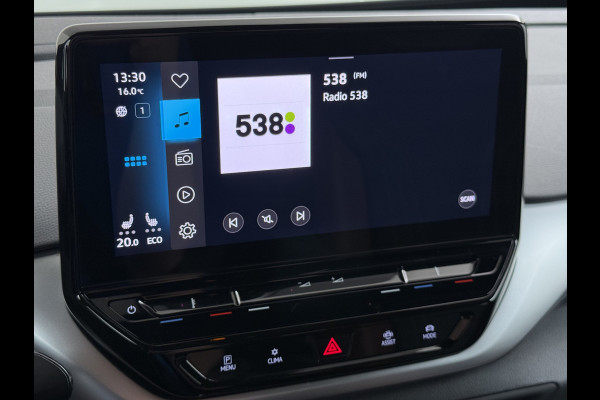 Volkswagen ID.4 1st 82kWh SOH 89,4% Trekhaak Warmtepomp Navi Ecc Camera Stoel+Stuurverwarming Apple Carplay Android Auto Pdc Lmv 20" Privacy Glas Led Isofix Voorruitverwarming DAB Rijstrooksensor 1.000KG Trekgewicht 1e Eigenaar Dealeronderhouden Origineel Nederlandse Auto