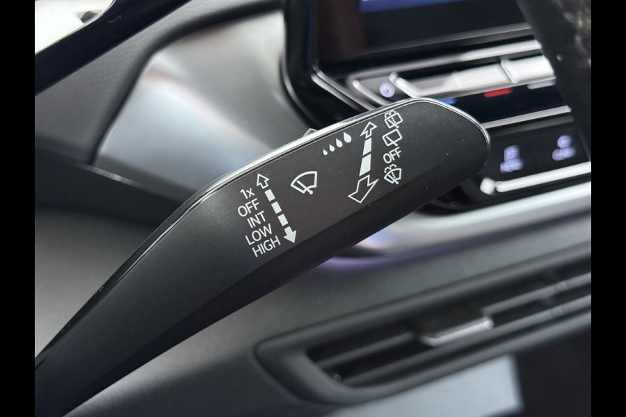 Volkswagen ID.4 1st 82kWh SOH 89,4% Trekhaak Warmtepomp Navi Ecc Camera Stoel+Stuurverwarming Apple Carplay Android Auto Pdc Lmv 20" Privacy Glas Led Isofix Voorruitverwarming DAB Rijstrooksensor 1.000KG Trekgewicht 1e Eigenaar Dealeronderhouden Origineel Nederlandse Auto