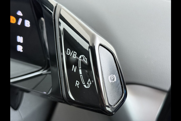 Volkswagen ID.4 1st 82kWh SOH 89,4% Trekhaak Warmtepomp Navi Ecc Camera Stoel+Stuurverwarming Apple Carplay Android Auto Pdc Lmv 20" Privacy Glas Led Isofix Voorruitverwarming DAB Rijstrooksensor 1.000KG Trekgewicht 1e Eigenaar Dealeronderhouden Origineel Nederlandse Auto