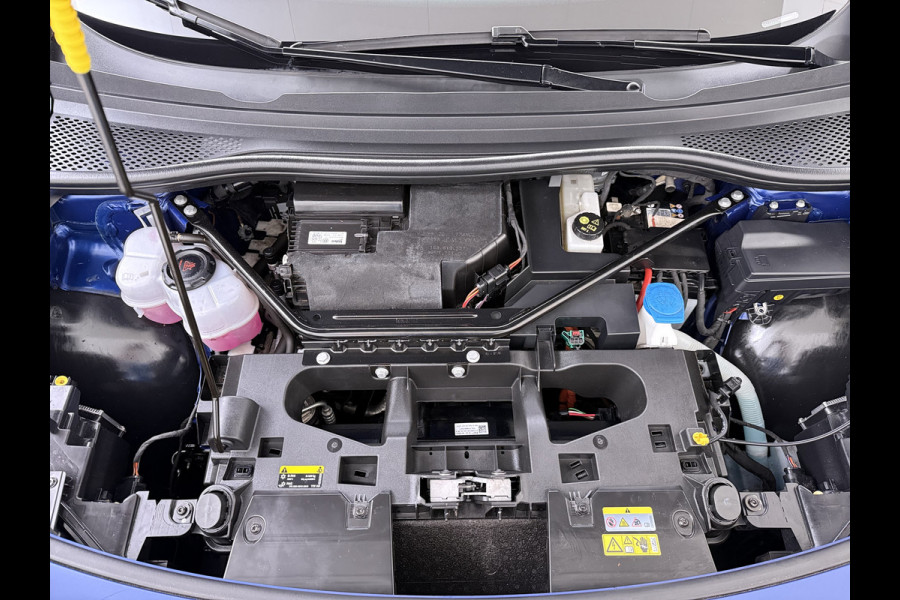 Volkswagen ID.4 1st 82kWh SOH 89,4% Trekhaak Warmtepomp Navi Ecc Camera Stoel+Stuurverwarming Apple Carplay Android Auto Pdc Lmv 20" Privacy Glas Led Isofix Voorruitverwarming DAB Rijstrooksensor 1.000KG Trekgewicht 1e Eigenaar Dealeronderhouden Origineel Nederlandse Auto