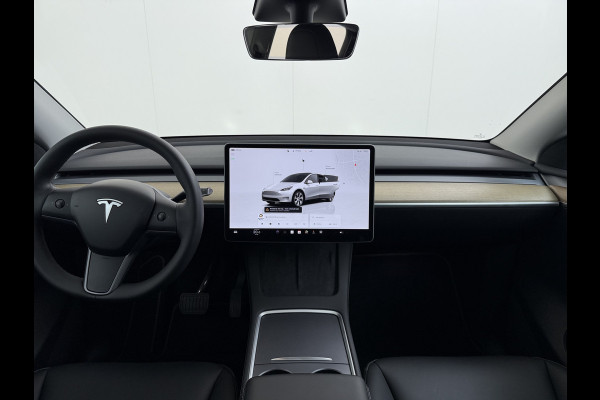 Tesla Model Y RWD 300PK LFP Accu SOH 92,5% Trekhaak Warmtepomp Leder Navi Ecc Adap.Cruise Panoramadak Camera's Stuur+Stoelverwarming Led Traffic-Aware Cruise Control Toybox Elek.Achterklep 1.600KG Trekgewicht 1e Eigenaar Origineel Nederlandse Auto