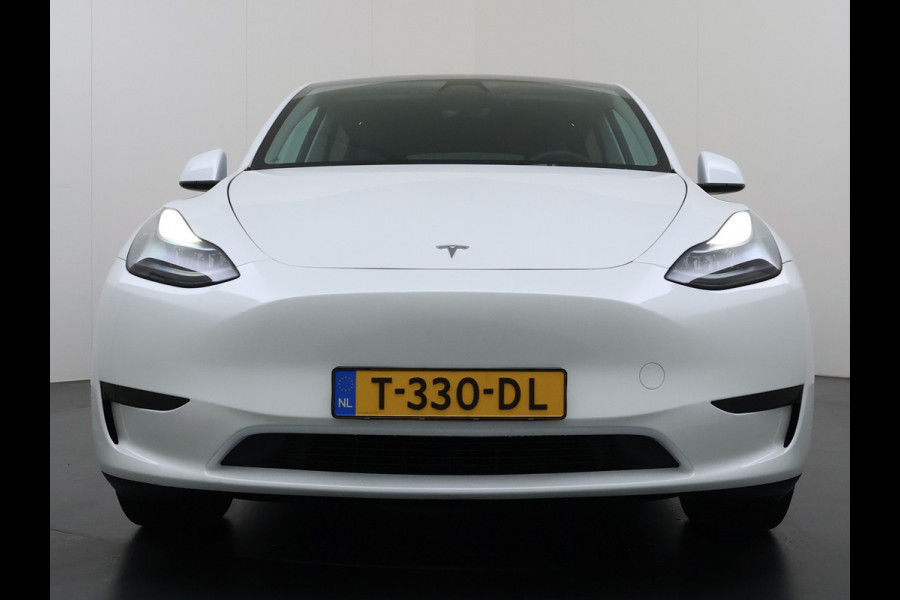Tesla Model Y RWD 300PK LFP Accu SOH 92,5% Trekhaak Warmtepomp Leder Navi Ecc Adap.Cruise Panoramadak Camera's Stuur+Stoelverwarming Led Traffic-Aware Cruise Control Toybox Elek.Achterklep 1.600KG Trekgewicht 1e Eigenaar Origineel Nederlandse Auto
