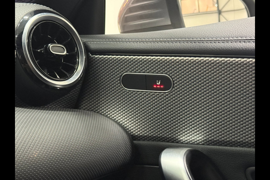 Mercedes-Benz CLA-Klasse Shooting Brake 200 Shooting Brake Aut. | CarPlay | Leder | LED | Navi | PDC | 19 Inch