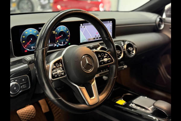 Mercedes-Benz CLA-Klasse Shooting Brake 200 Shooting Brake Aut. | CarPlay | Leder | LED | Navi | PDC | 19 Inch