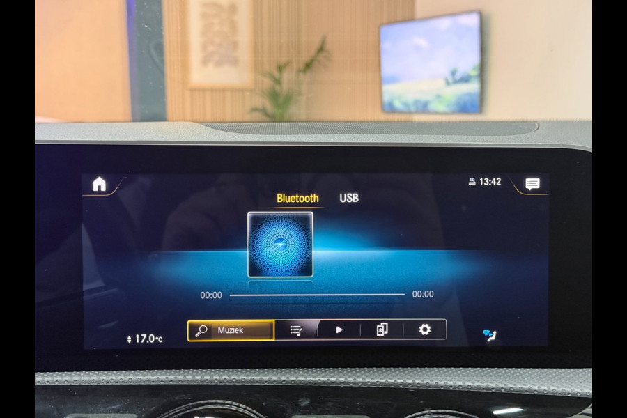 Mercedes-Benz CLA-Klasse Shooting Brake 200 Shooting Brake Aut. | CarPlay | Leder | LED | Navi | PDC | 19 Inch
