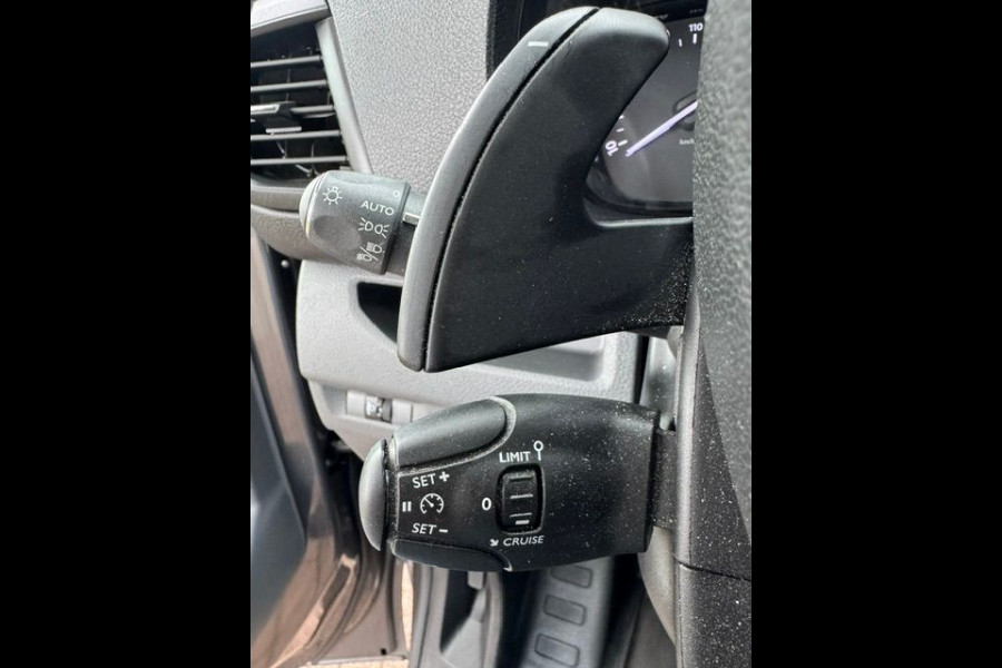 Opel Vivaro 2.0 CDTI Edition Automaat Euro6 51.000km Airco,Navigatie,Camera,3Zits