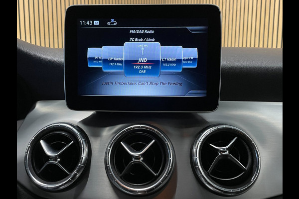 Mercedes-Benz CLA-Klasse Shooting Brake 180|AMG PAKKET|LEDER|CAMERA|CRUISE CONTROL|STOELVERWARMING|NAVIGATIE|NAP|ORG. NL-AUTO|
