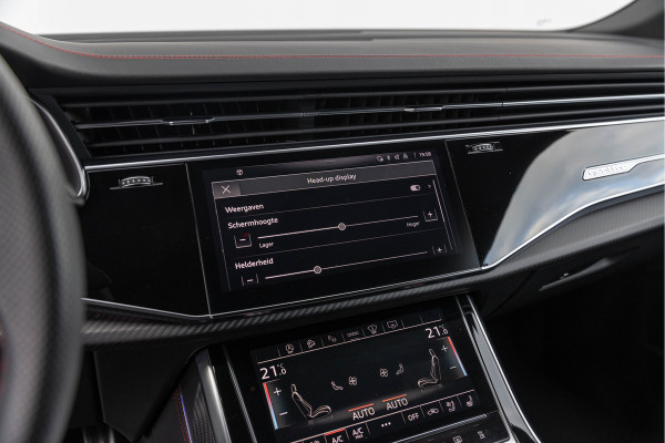 Audi SQ8 4.0 TFSI 507pk Quattro Pano B&O S-stoelen Standkachel HuD 23''