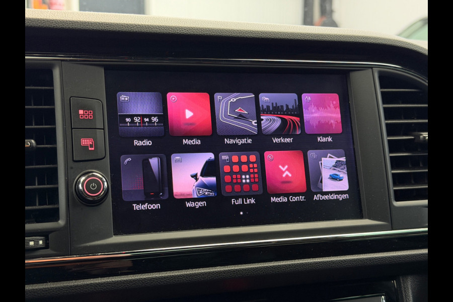 Seat Leon 1.5 TSI FR Edition Panorama CarPlay