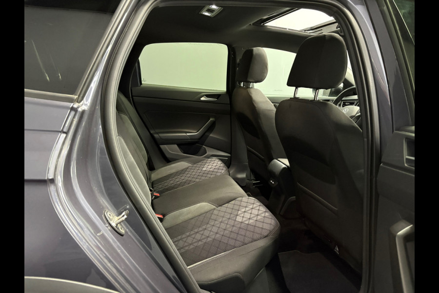 Volkswagen Taigo 1.0 TSI R-Line Pano