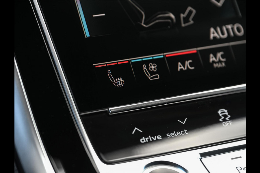 Audi Q8 60 TFSI e quattro Pro Line S Competition | S- Seats | Achterasbesturing | B&O advanced | Soft close | Trekhaak | Ambiance plus pakket | Memory seats | Carobn inleg