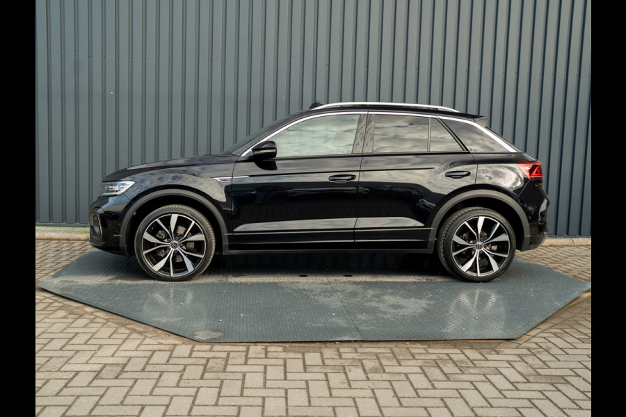 Volkswagen T-Roc 1.5 TSI R-Line Business+ | Pano | Afnb. Trekhaak | Keyless | Elk. A-klep | Side Assist | Camera | IQ Light | 19'' | Prijs Rijklaar!!